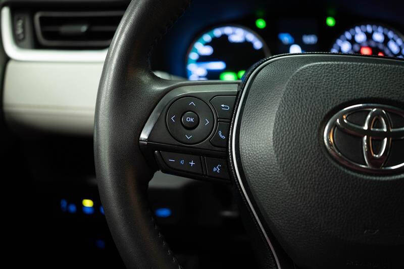 2020 Toyota RAV4 Hybrid XLE