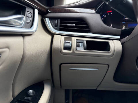 2013 Cadillac XTS Luxury Collection