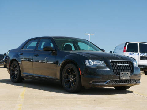 2019 Chrysler 300