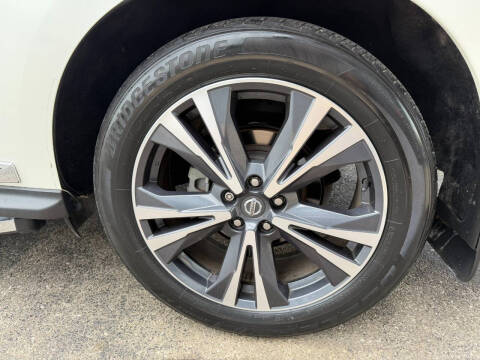 2019 Nissan Pathfinder Platinum