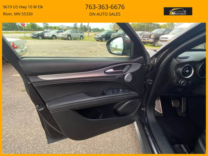 2018 Alfa Romeo Stelvio Ti Sport