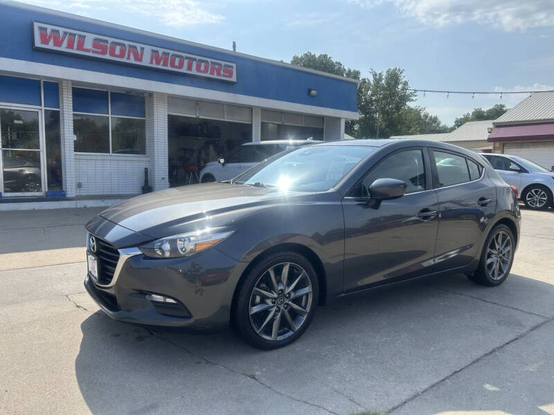 2018 Mazda Mazda3 Touring's photo