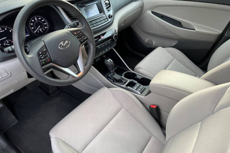 2017 Hyundai Tucson SE