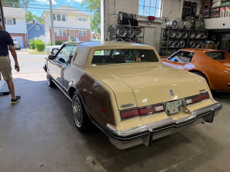 1982 Oldsmobile Toronado Brougham