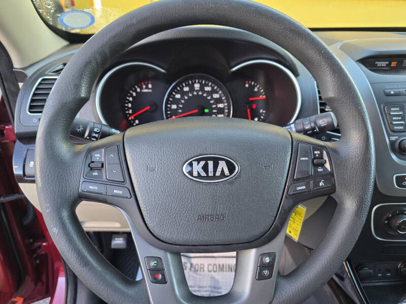 2014 Kia Sorento LX photo 26