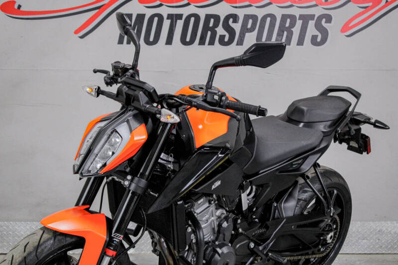 2021 KTM 890 Duke