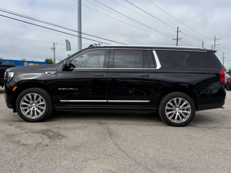 2022 GMC Yukon XL Denali