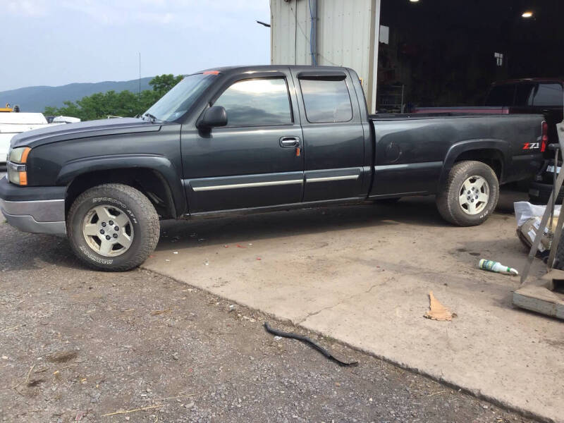 2005 Chevrolet Silverado 1500 LS