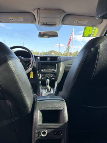 2014 Volkswagen Jetta SE