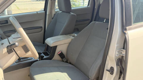 2009 Ford Escape XLS