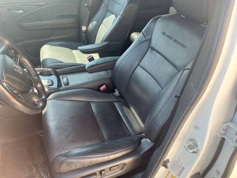 2022 Honda Pilot Black Edition