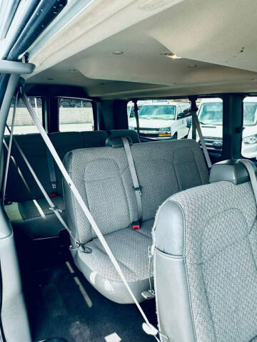 2023 Chevrolet Express LT 3500