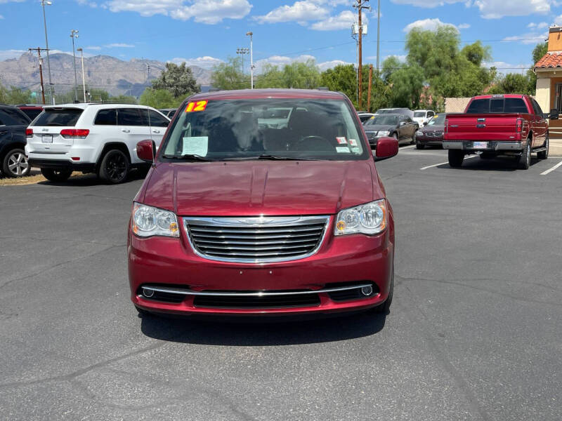 2012 Chrysler Town and Country Touring