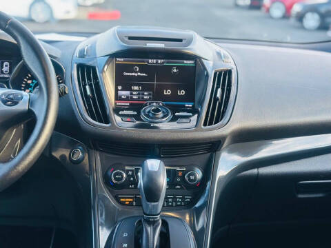 2015 Ford Escape Titanium