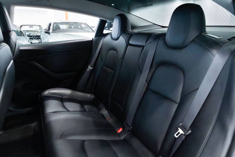 2019 Tesla Model 3 Mid Range