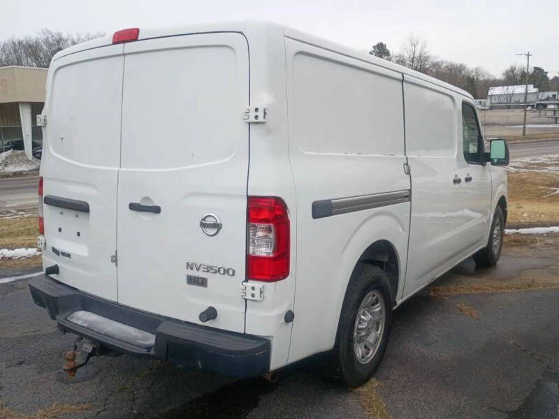 2013 Nissan NV