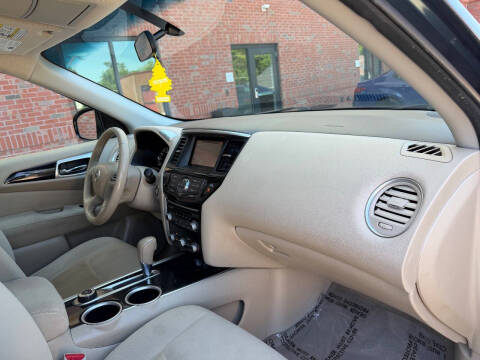 2014 Nissan Pathfinder SV