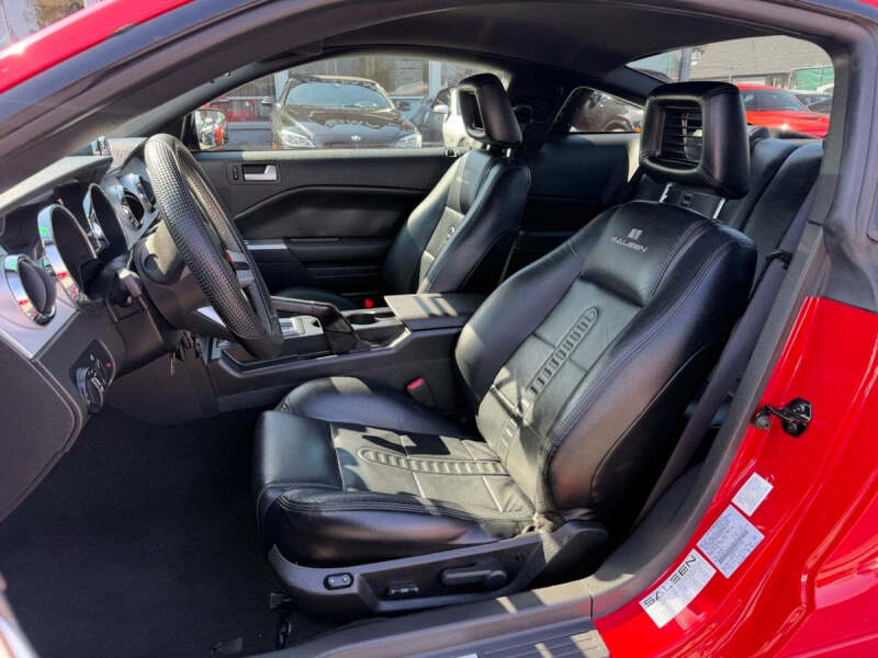 2006 Ford Mustang GT Deluxe