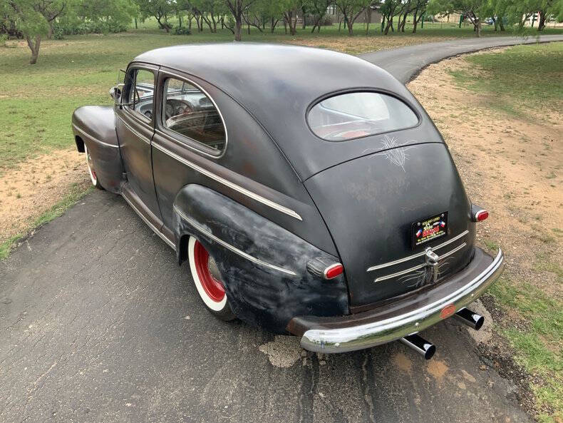 1946 Ford Deluxe