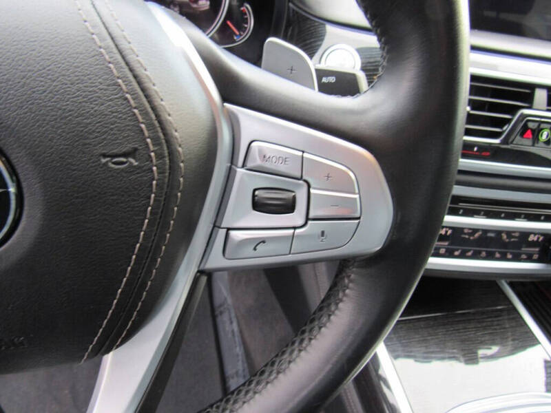 2019 BMW 7 Series 740i