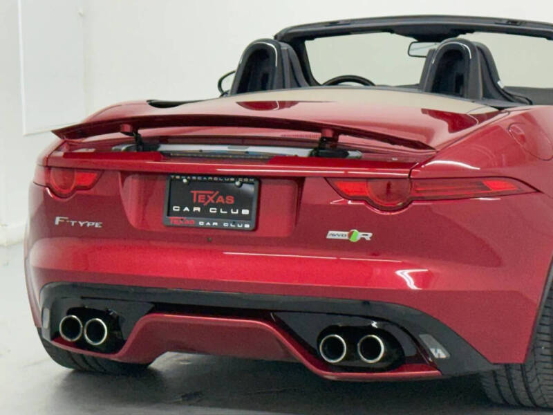 2017 Jaguar F-TYPE R
