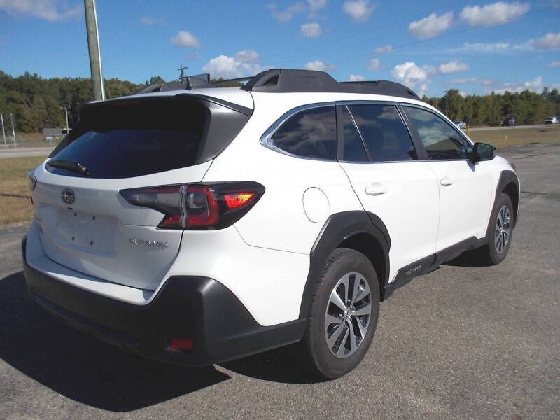 2024 Subaru Outback Premium