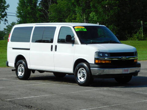 2020 Chevrolet Express LT 3500 Photo