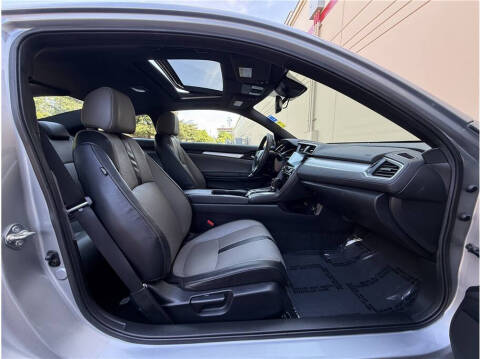 2017 Honda Civic Touring