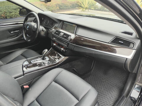 2016 BMW 5 Series 528i