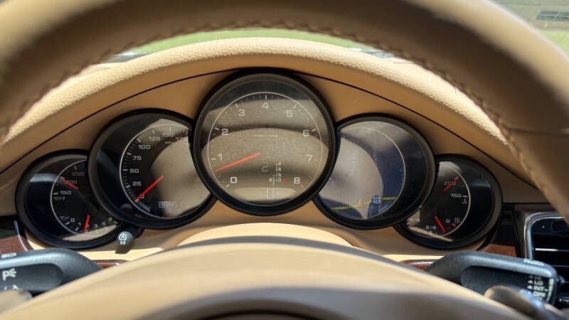 2011 Porsche Panamera 4
