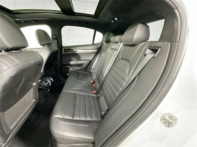 2022 Alfa Romeo Stelvio Veloce