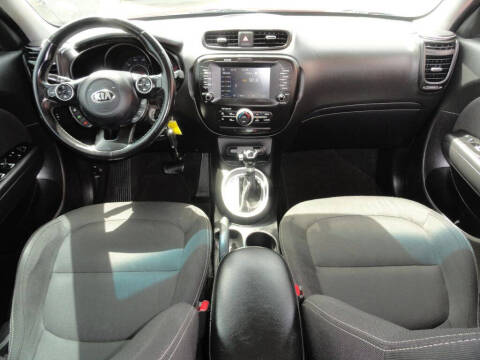 2019 Kia Soul +