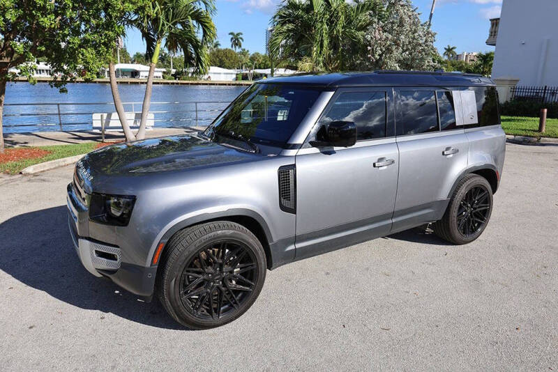 2021 Land Rover Defender 110 SE