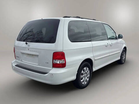 2005 Kia Sedona