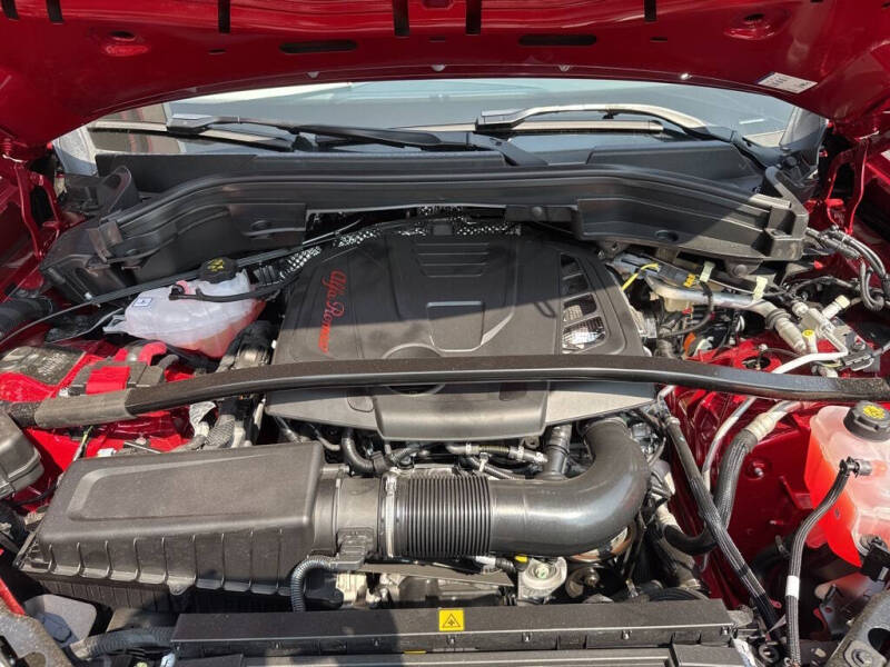 2025 Alfa Romeo Stelvio Intensa