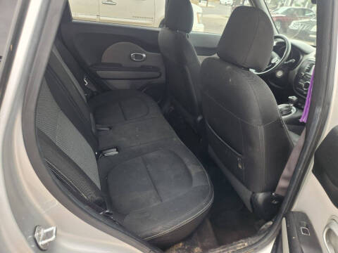 2017 Kia Soul +