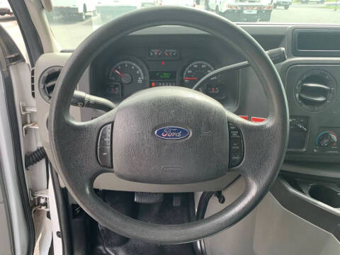 2012 Ford E-Series E-350 SD