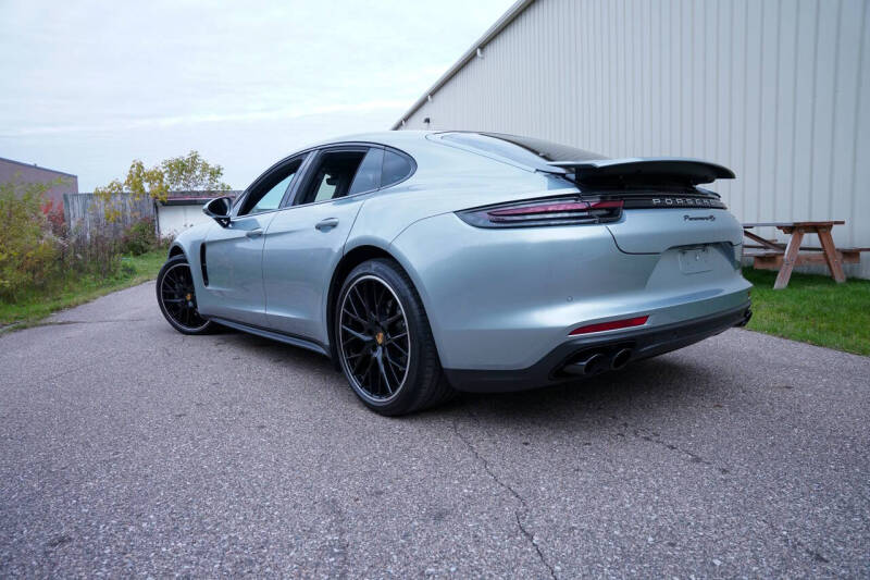 2018 Porsche Panamera 4S