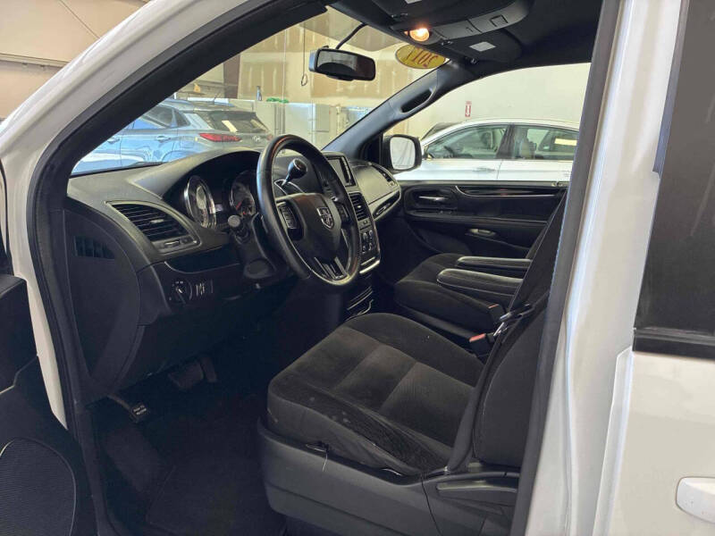 2017 Dodge Grand Caravan SE Plus