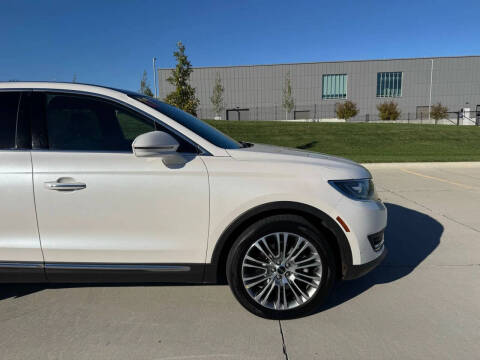 2017 Lincoln MKX Reserve