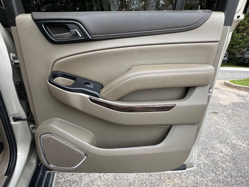 2017 GMC Yukon XL SLE