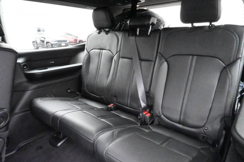 2025 Jeep Wagoneer Carbide