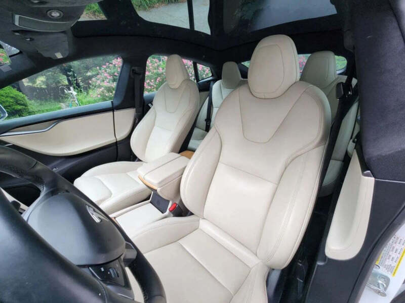 2020 Tesla Model S Long Range Plus
