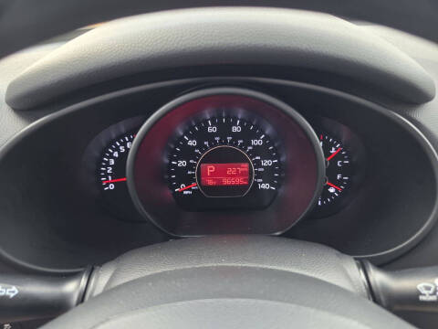 2016 Kia Soul +