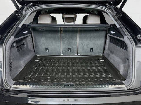 2023 Audi Q8 quattro Prestige 55 TFSI