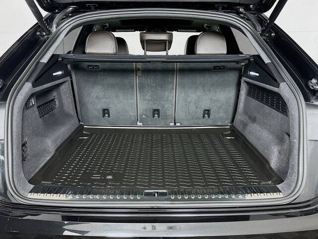 2023 Audi Q8 quattro Prestige 55 TFSI