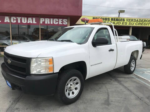 2007 Chevrolet Silverado 1500 for sale at Sanmiguel Motors in South Gate CA