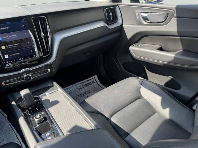 2023 Volvo XC60 B5 Core