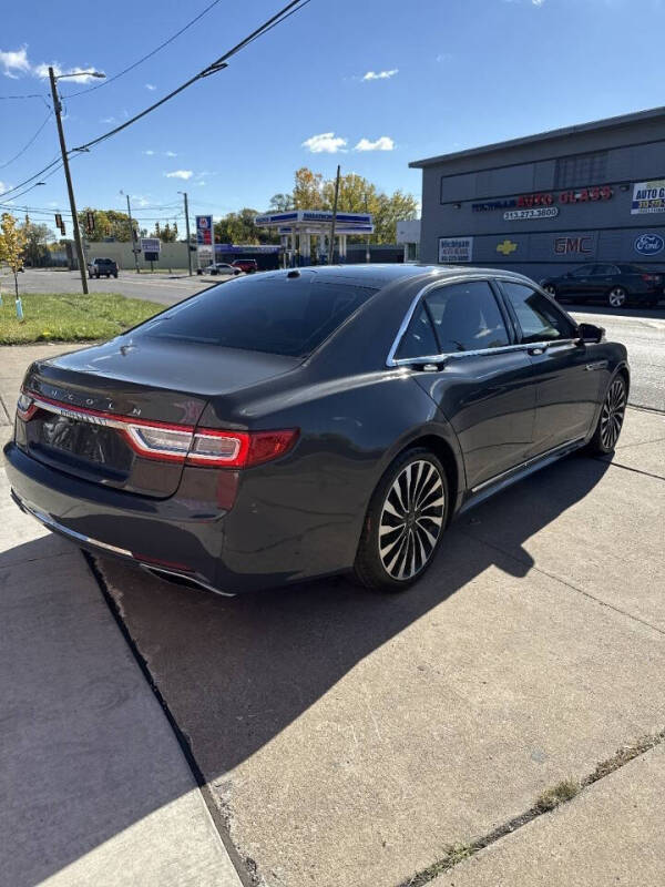 2017 Lincoln Continental Black Label