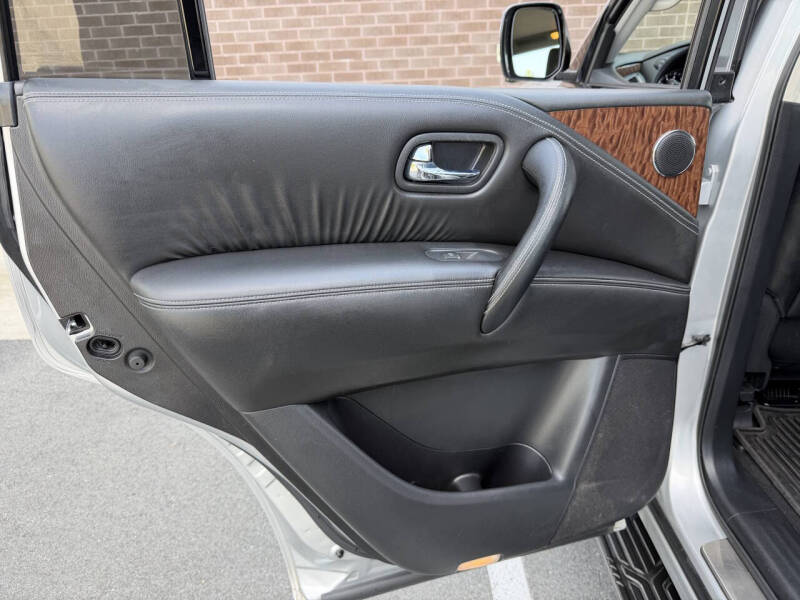 2017 Nissan Armada Platinum